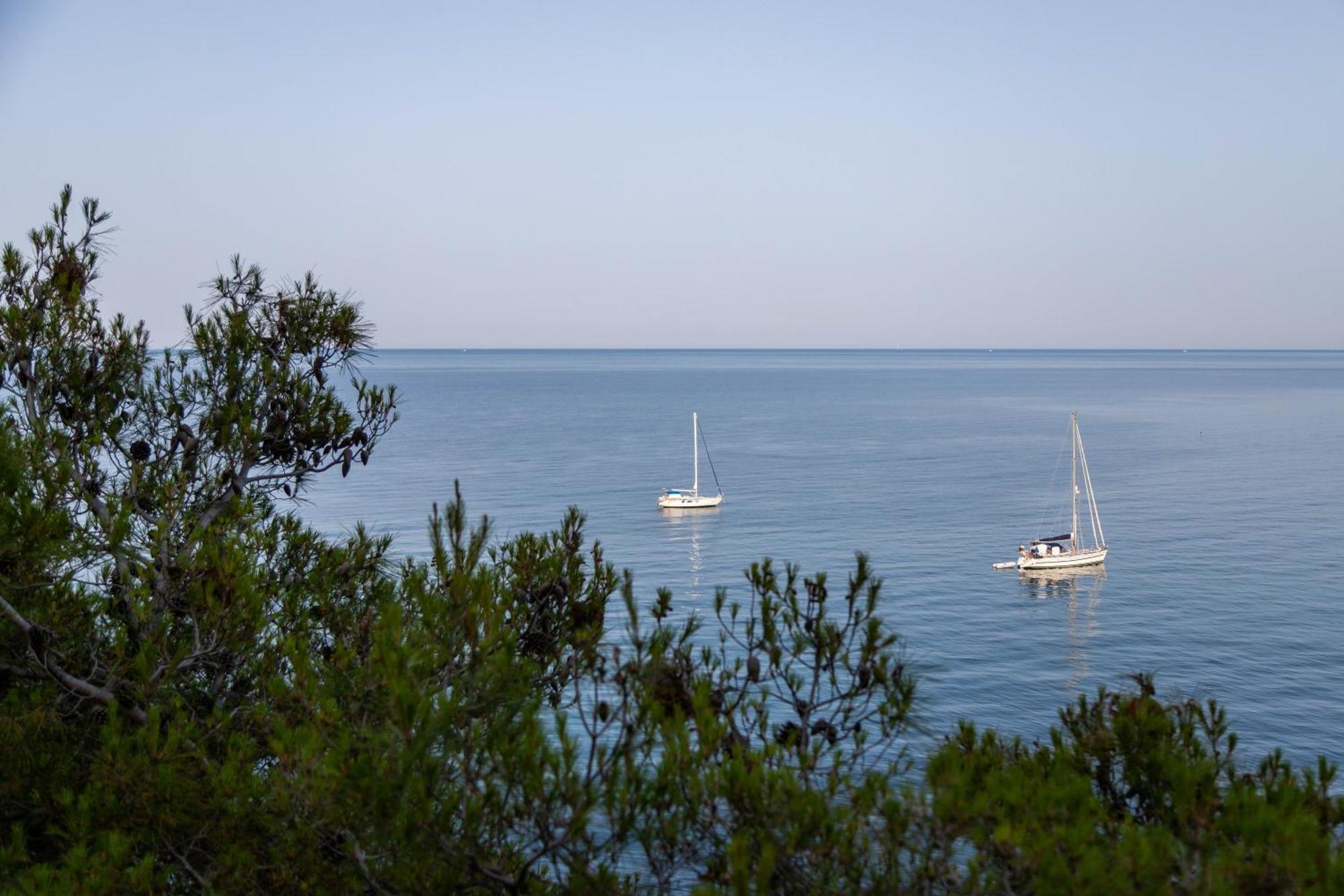 Ah Premium Baia Dei Faraglioni Hotel Mattinata Exterior photo